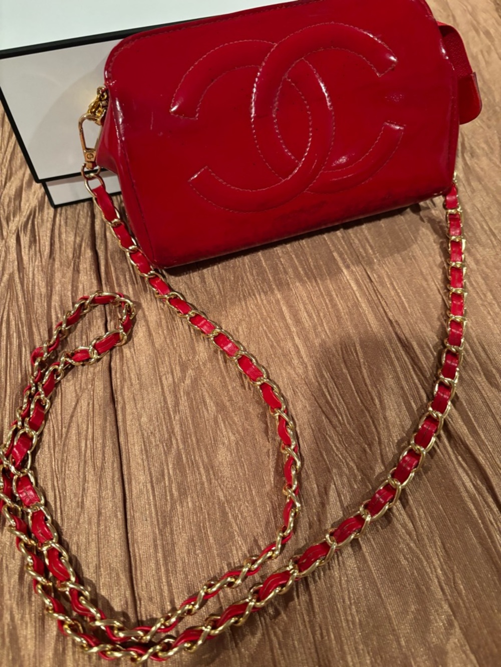 AUTHENTIC CHANEL Red Patent Leather Pouch Crossbody - Picture 7 of 8